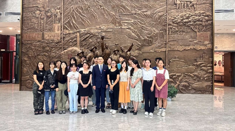国产成人精品白浆久久69