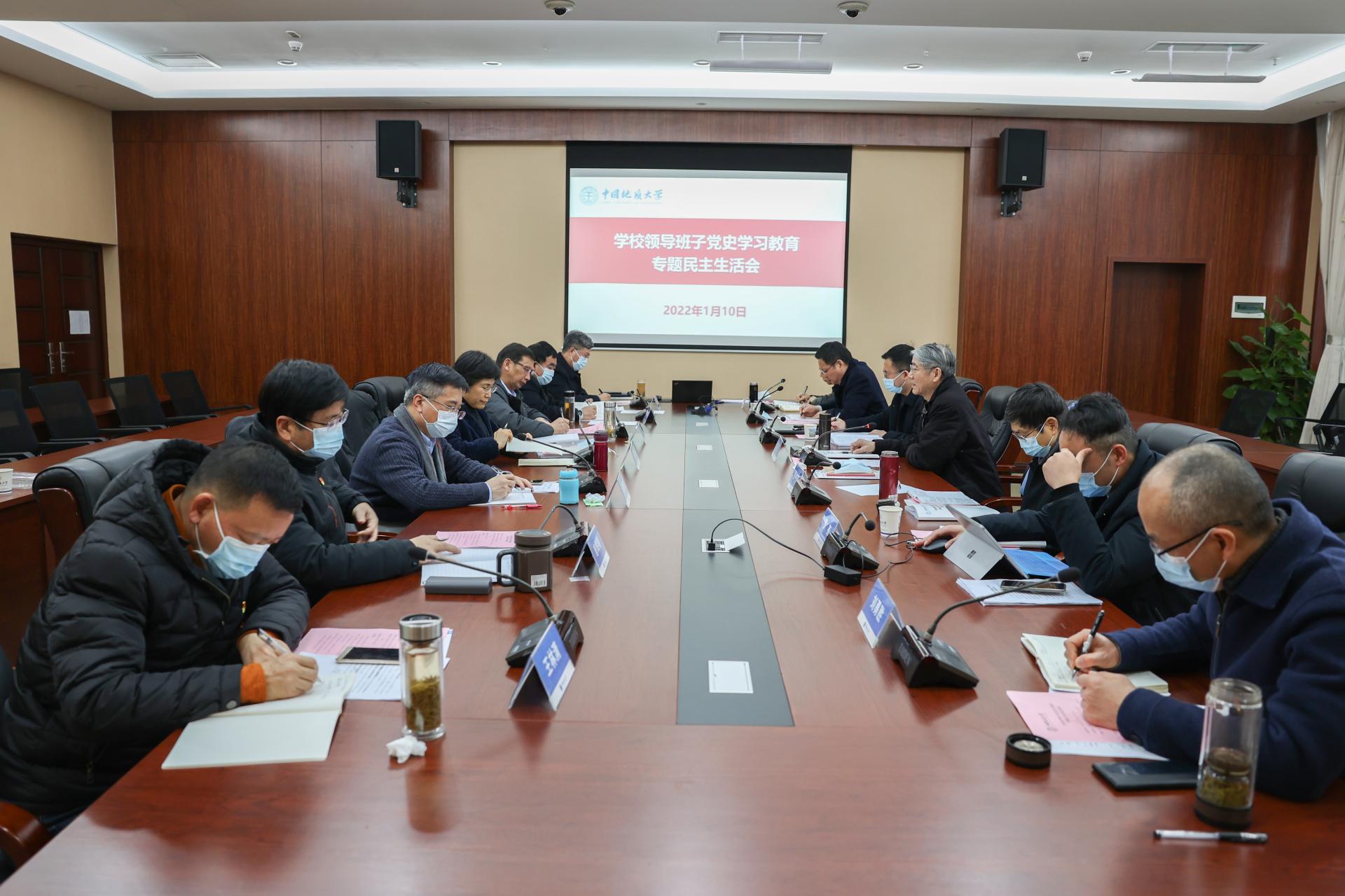 国产成人精品白浆久久69